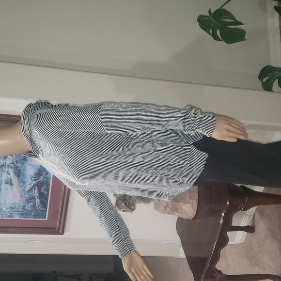 Caution tothe wind m cozy lightweight stripes kangaroo drop shoulder sweatshirt - Picture 2 of 6